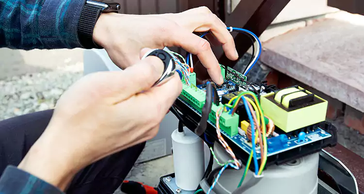 Automatic Driveway Gate Repair in Boca Raton, FL