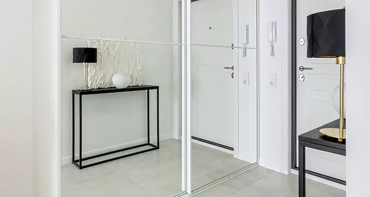Mirrored Bifold Closet Doors Repair in Boca Raton, FL