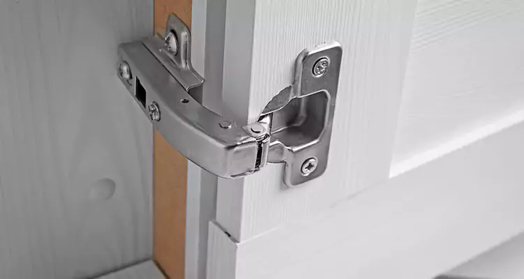 Shower Door Hinge Replacement in Boca Raton, FL