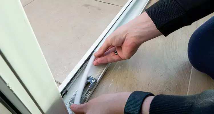 Garage Door Off Track Repair in Boca Raton, FL