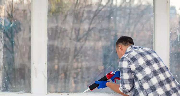Quality Sliding Shower Door Repair for Closing Issues in Boca Raton, FL