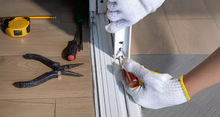 Screen Door Wheel Replacement in Boca Raton, FL