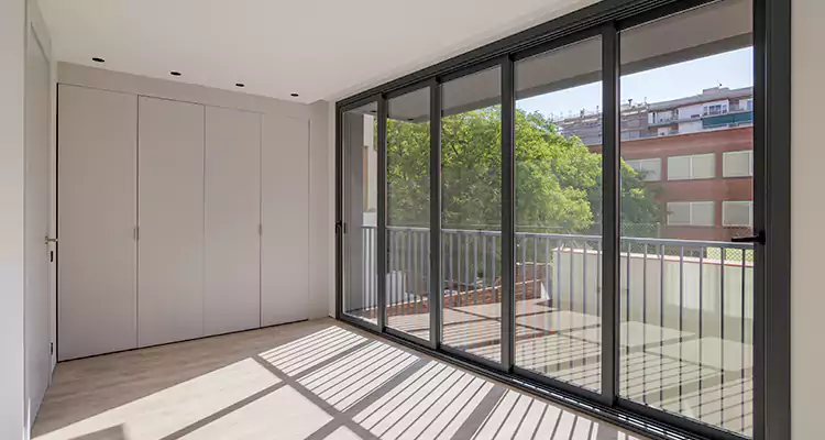 Fix Sliding Screen Door Track in Boca Raton, FL