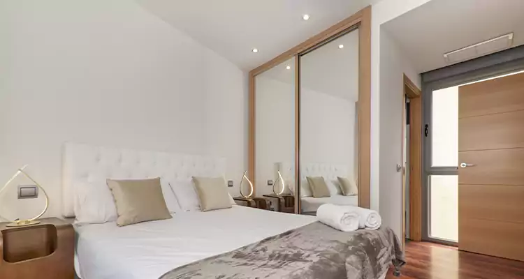 Sliding Wardrobe Door Mirror Replacement in Boca Raton, FL